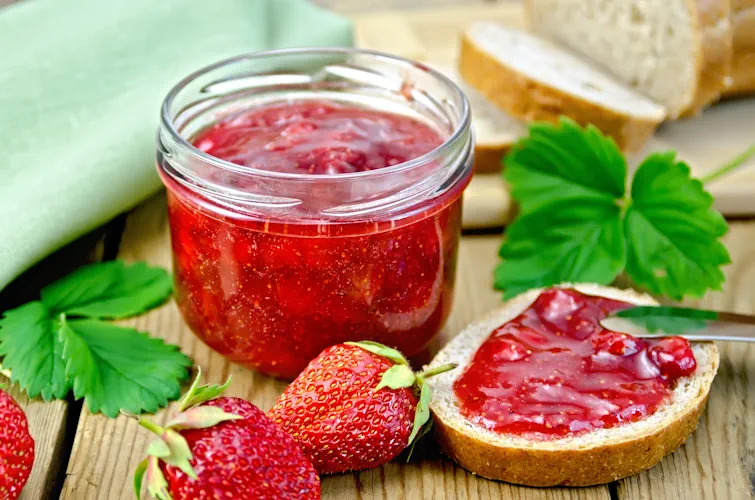 strawberry freezer jam